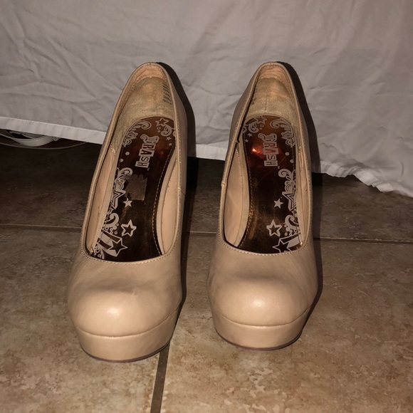 Trash Nude 5 1/4 inch Heels Size 8 1/2 - Picture 2 of 6